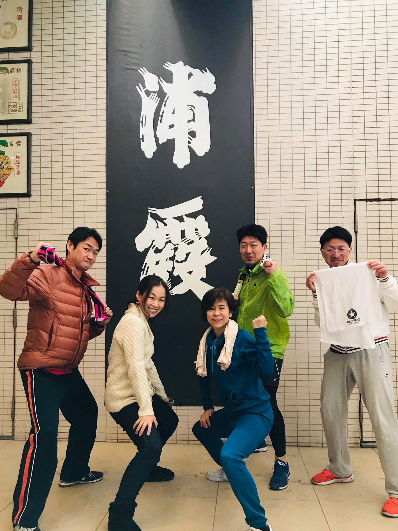 雨でも屋根の下、ウオーキングレッスン！